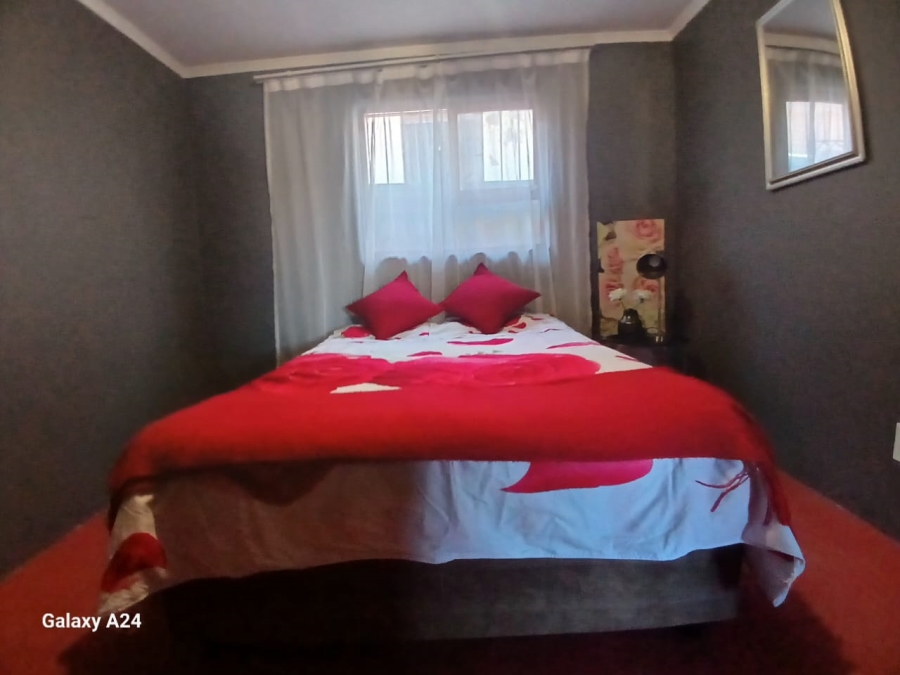 3 Bedroom Property for Sale in Scenery Park Eastern Cape